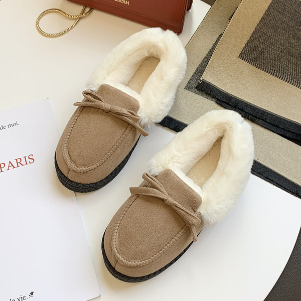 Дамски пантофи от еко велур с топла подплата и панделка 