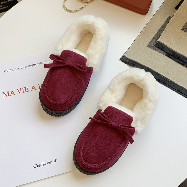 Дамски пантофи от еко велур с топла подплата и панделка 