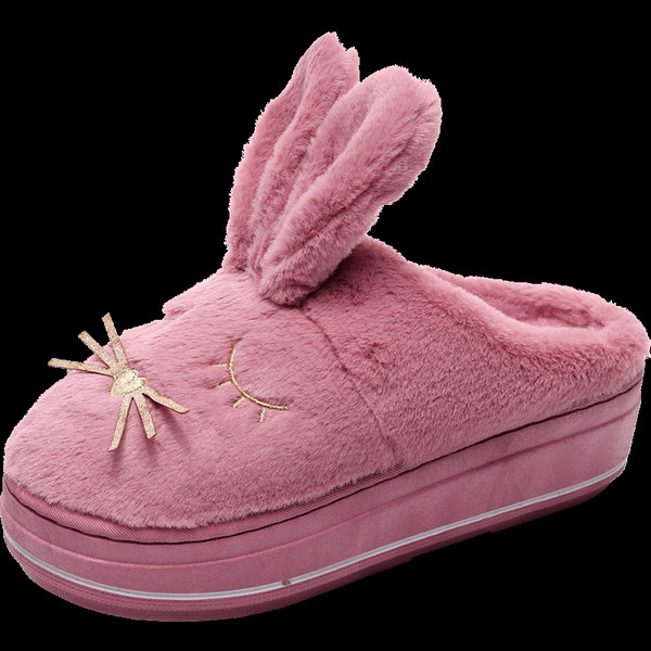 Пухени дамски чехли с 3D елементи и бродерия