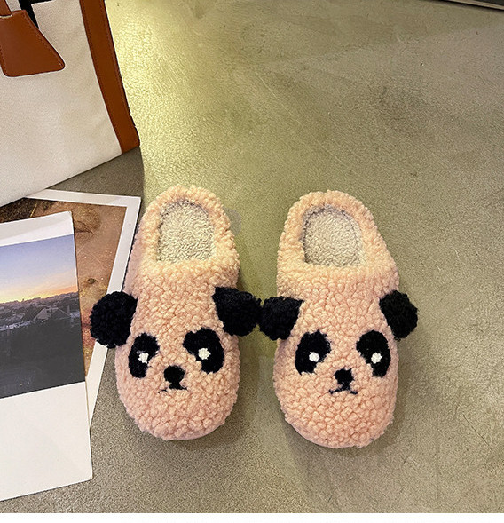 Дамски пантофи с пух и 3D елемент