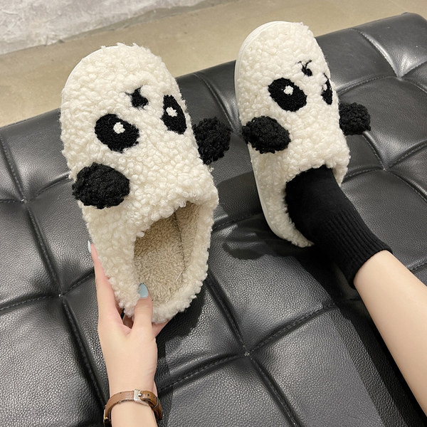 Дамски пантофи с пух и 3D елемент