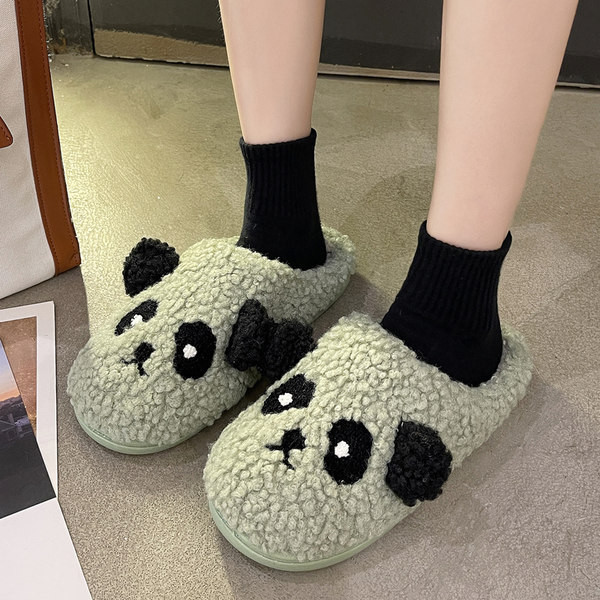 Дамски пантофи с пух и 3D елемент