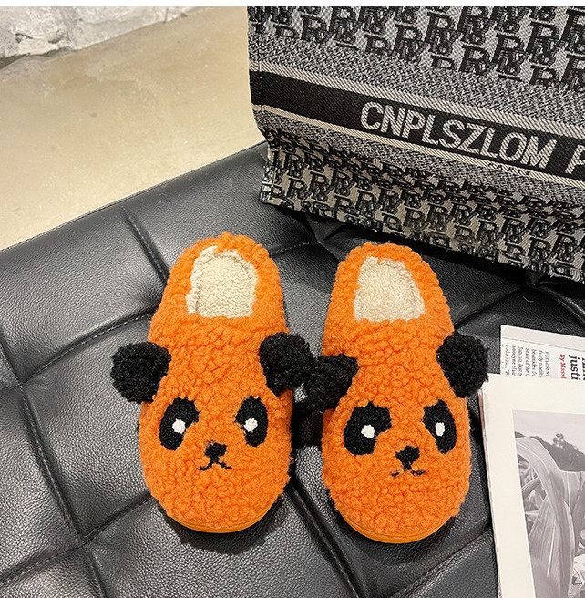 Дамски пантофи с пух и 3D елемент