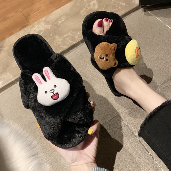 Нов модел дамски пухени чехли в три цвята