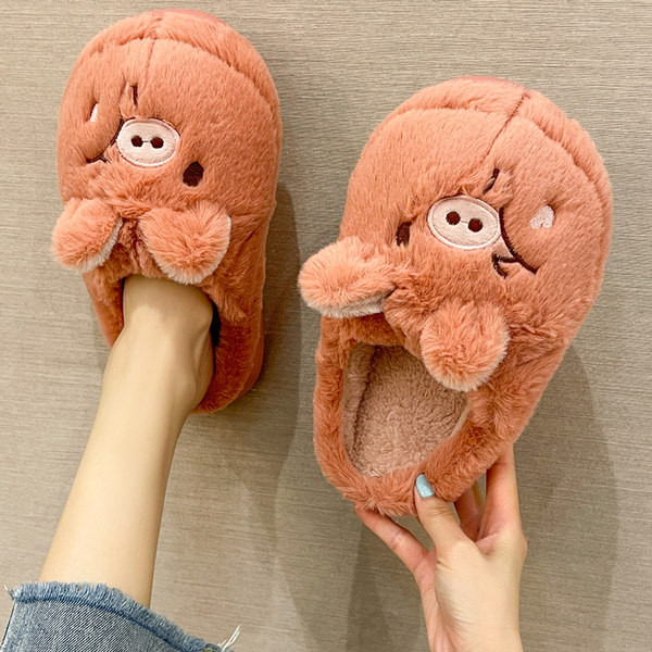 Пухени дамски чехли с бродерия и 3D елементи