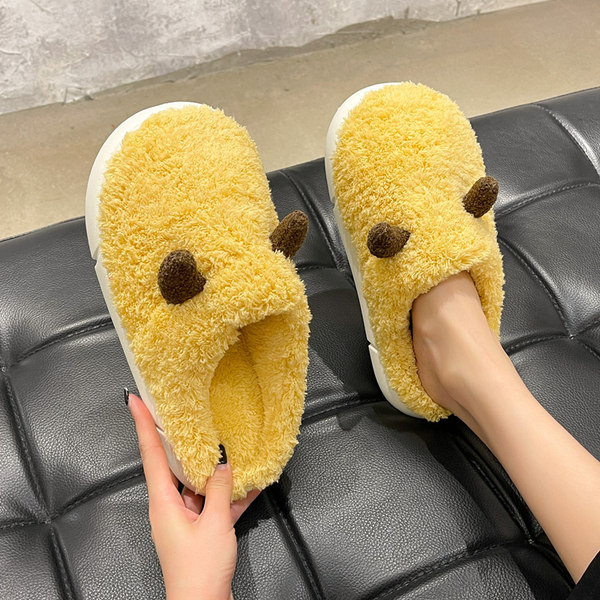 Актуални дамски меки пантофи изчистен модел в три цвята