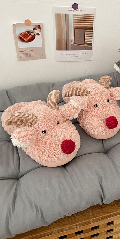 Дамски пухени  пантофи с 3D елемент 