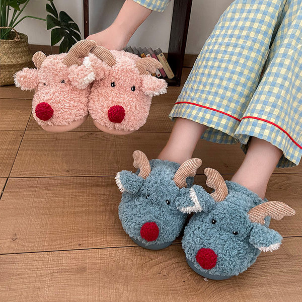 Дамски пухени  пантофи с 3D елемент 