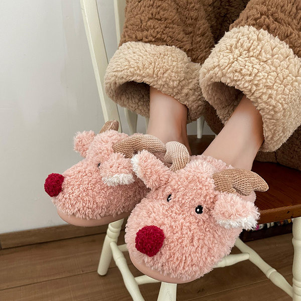 Дамски пухени  пантофи с 3D елемент 