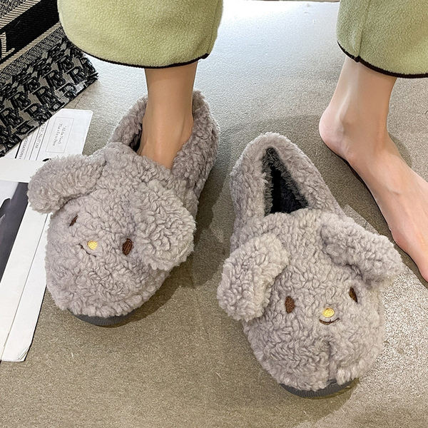 Дамски домашни пантофи с апликация и панделка 