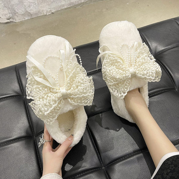 Нов модел дамски пантофи с панделка в бял и черен цвят