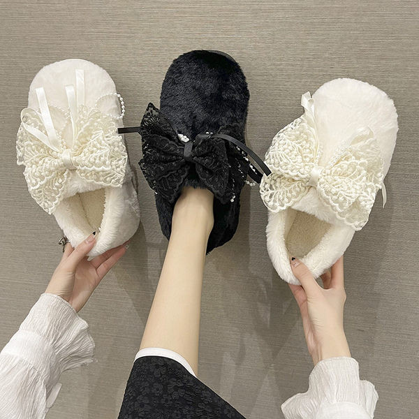 Нов модел дамски пантофи с панделка в бял и черен цвят