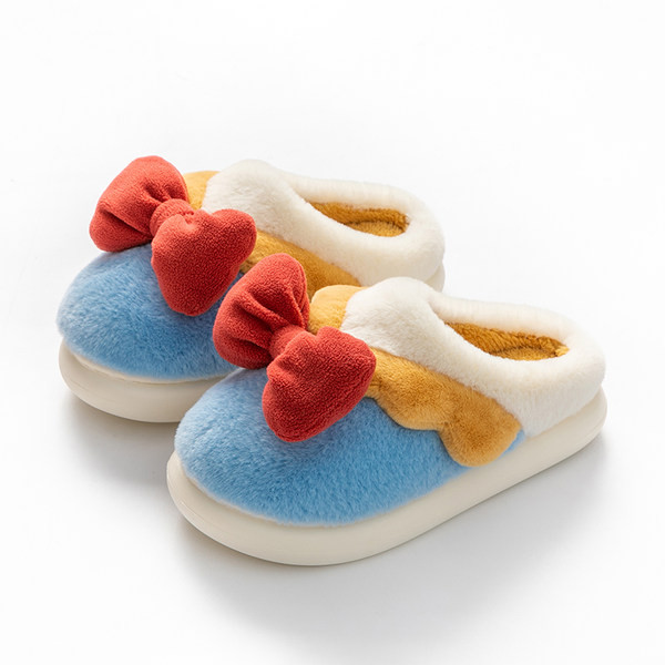 Пухени домашни пантофи с панделка