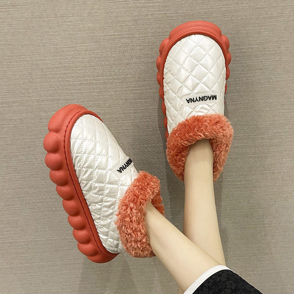 Дамски неплъзгащи се пантофи с пух 