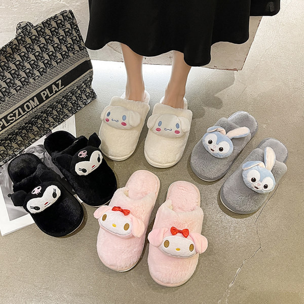 Нехлъзгащи се дамски пантофи с 3D елементи