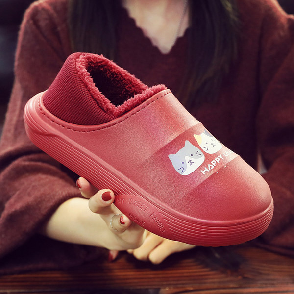 Дамски домашни пантофи с апликация и мека подплата