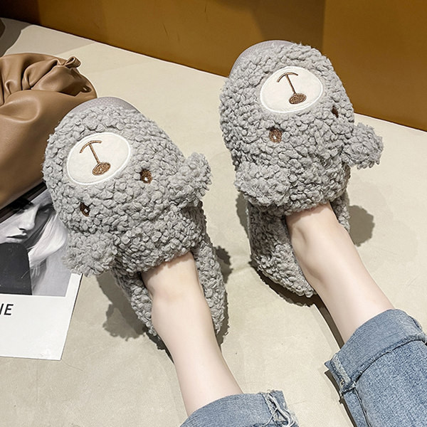 Есенно-зимни пухени пантофи с бродерия 