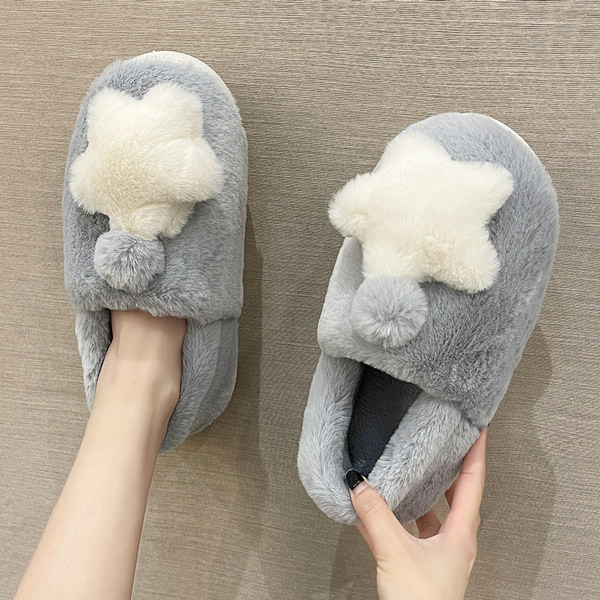 Домашни пантофи с апликация за жени нов модел