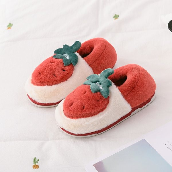 Пухени дамски пантофи с 3D елементи