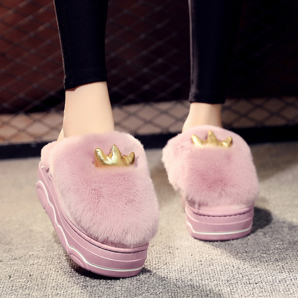 Домашни пухени пантофи с дебела подметка 