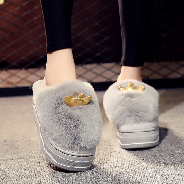 Домашни пухени пантофи с дебела подметка 