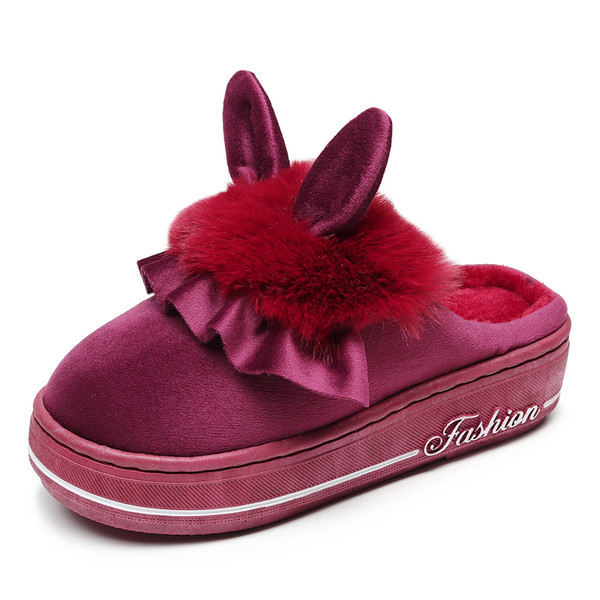 Дамски домашни чехли от еко пух и апликация