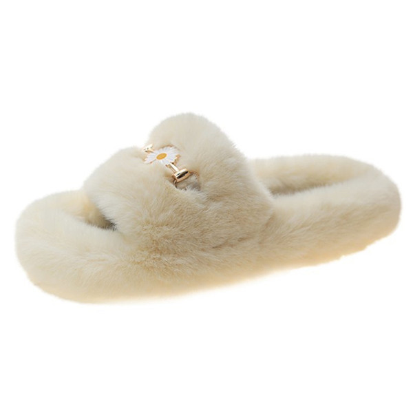 Пухени дамски чехли с бродерия и равна подметка