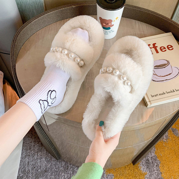 Модерни дамски домашни чехли с декоративни перли