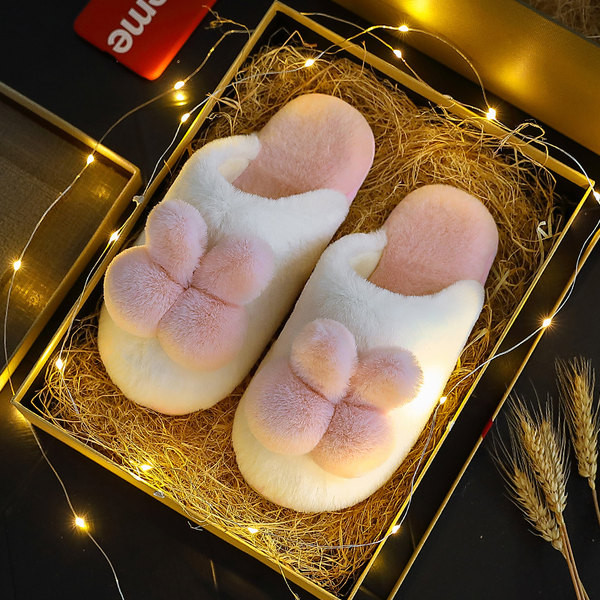 Зимни топли чехли за дома