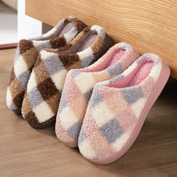 Papuci de iarna cu captuseala calda