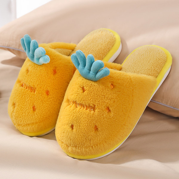 Дамски пухени пантофи с 3D декорация