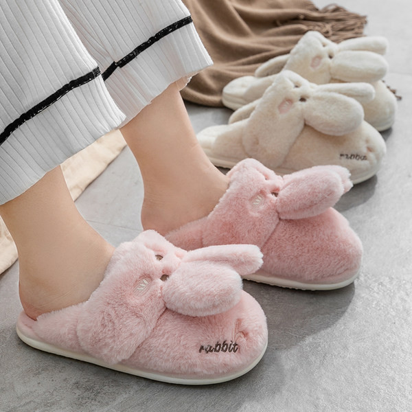 Ženske kućne papuče od eko paperja sa aplikacijom zeca