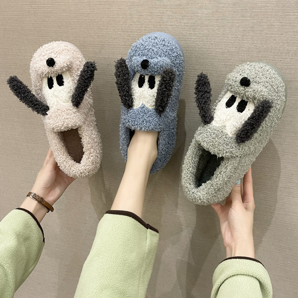 Пухени пантофи с бродерия и 3D декорация 