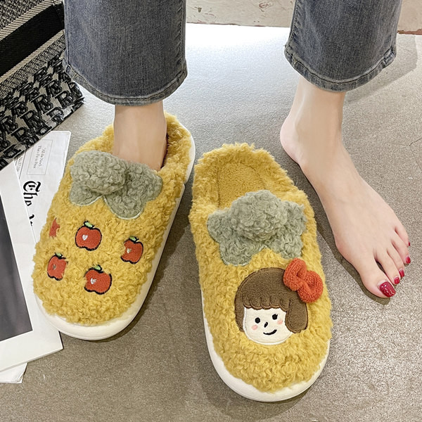 Ženske papuče s trakom i aplikacijom