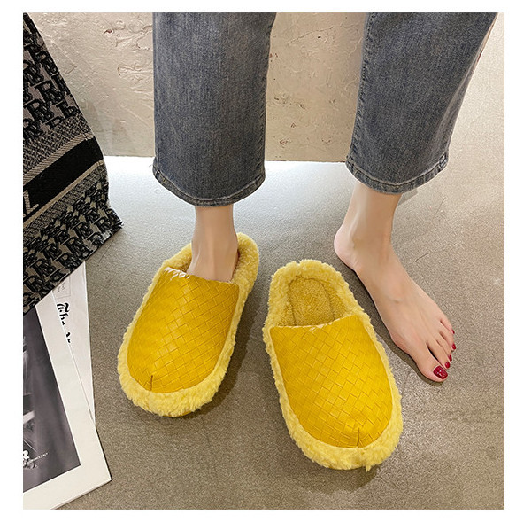 Domaće ženske puh papuče - čist model