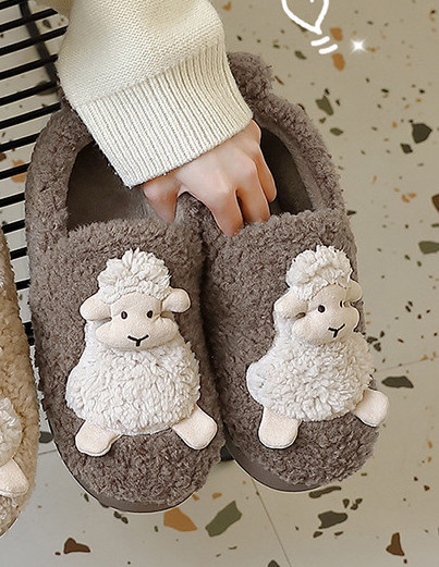 Ženske papuče sa aplikacijom - pliš