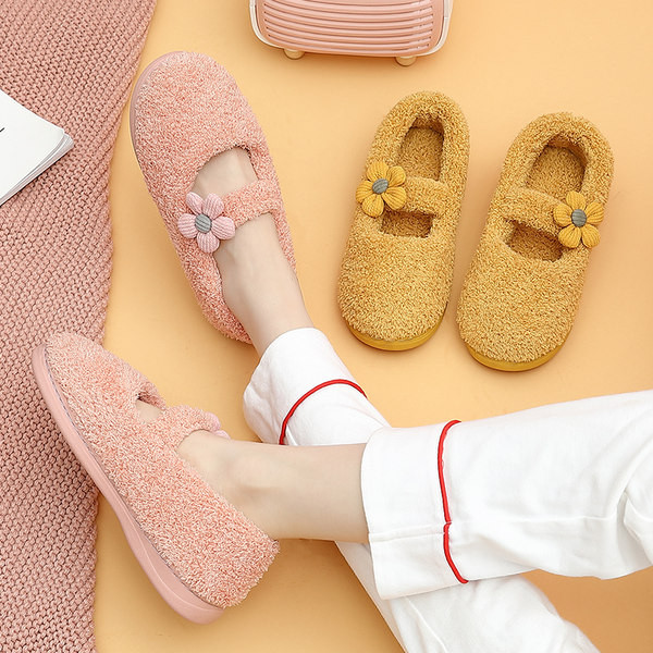 Moderne ženske kućne papuče s ukrasnim cvijetom