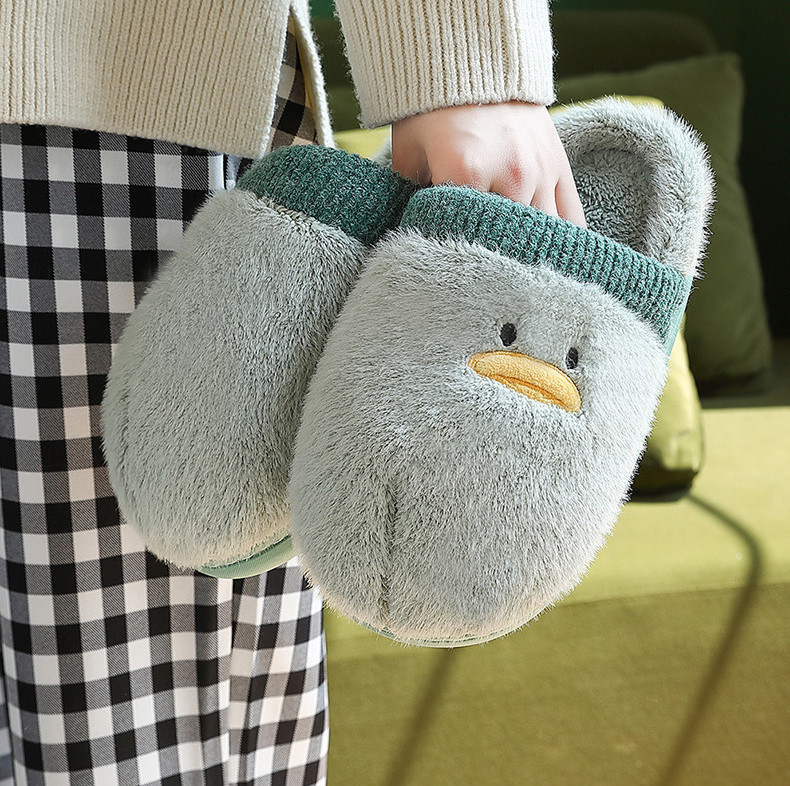 Ženske kućne perjanice s vezom