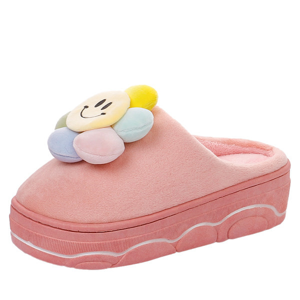 Moderne ženske papuče sa 3D elementima i potplatom visine 5 cm