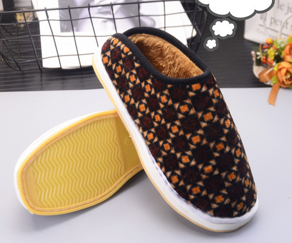 Novi model papuča sa toplom postavom