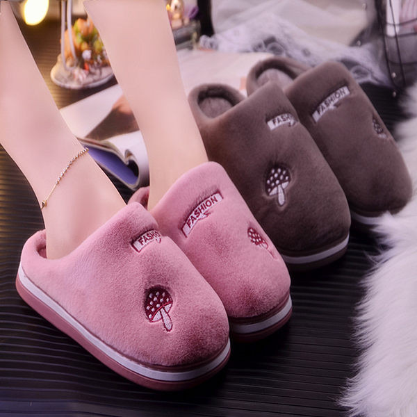 Kućne papuče od eko kože sa toplom postavom