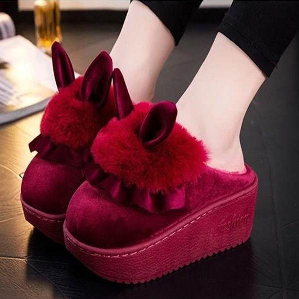 Ženske papuče sa 3D dekoracijom i puhom