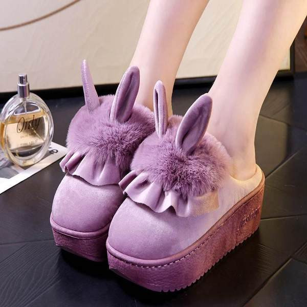 Ženske papuče sa 3D dekoracijom i puhom