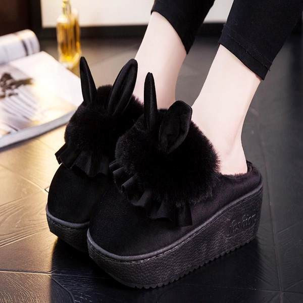 Ženske papuče sa 3D dekoracijom i puhom