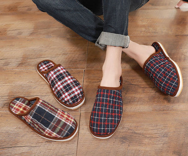 Novi model ženskih papuča sa ravnim potplatom