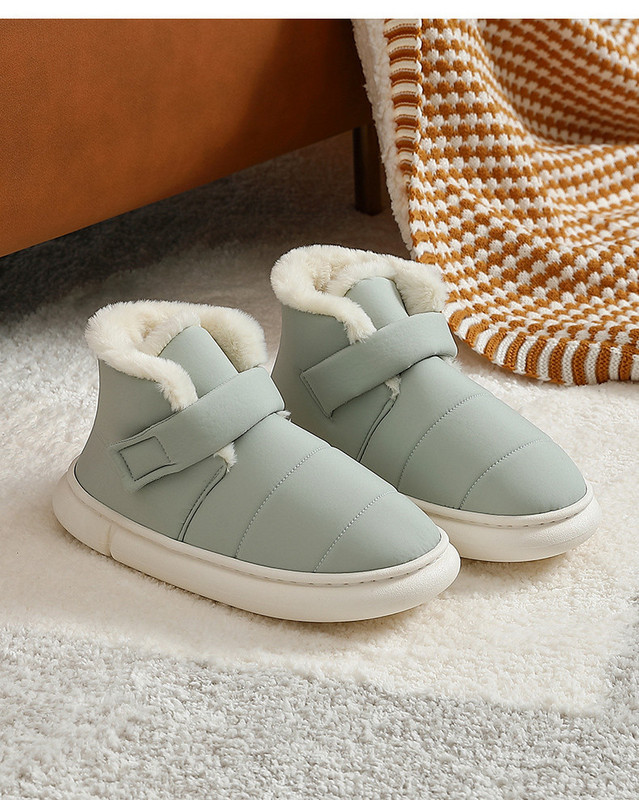 Меки дамски пантофи с лепенка