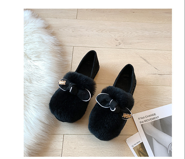 Пухени дамски пантофи с панделка и метална декорация