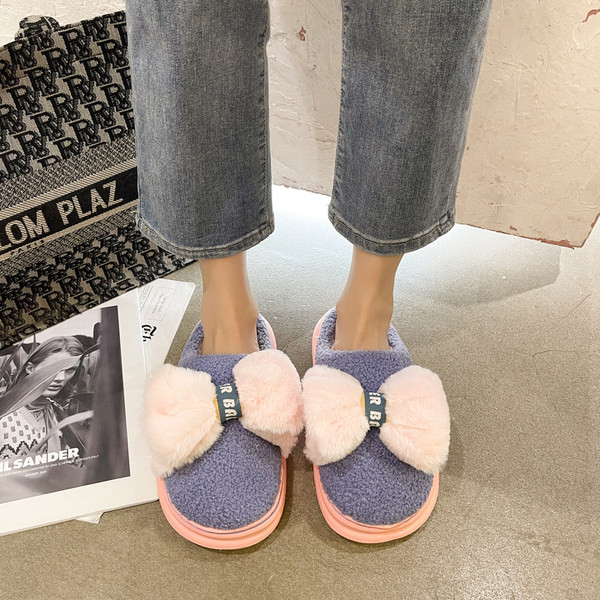 Дамски пухени домашни пантофи с панделка