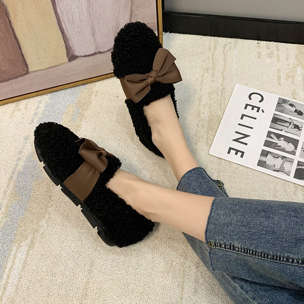 Дамски модерни меки пантофи с панделка