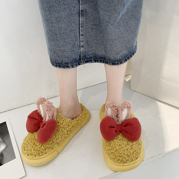 Нов модел пухени пантофи с панделка 